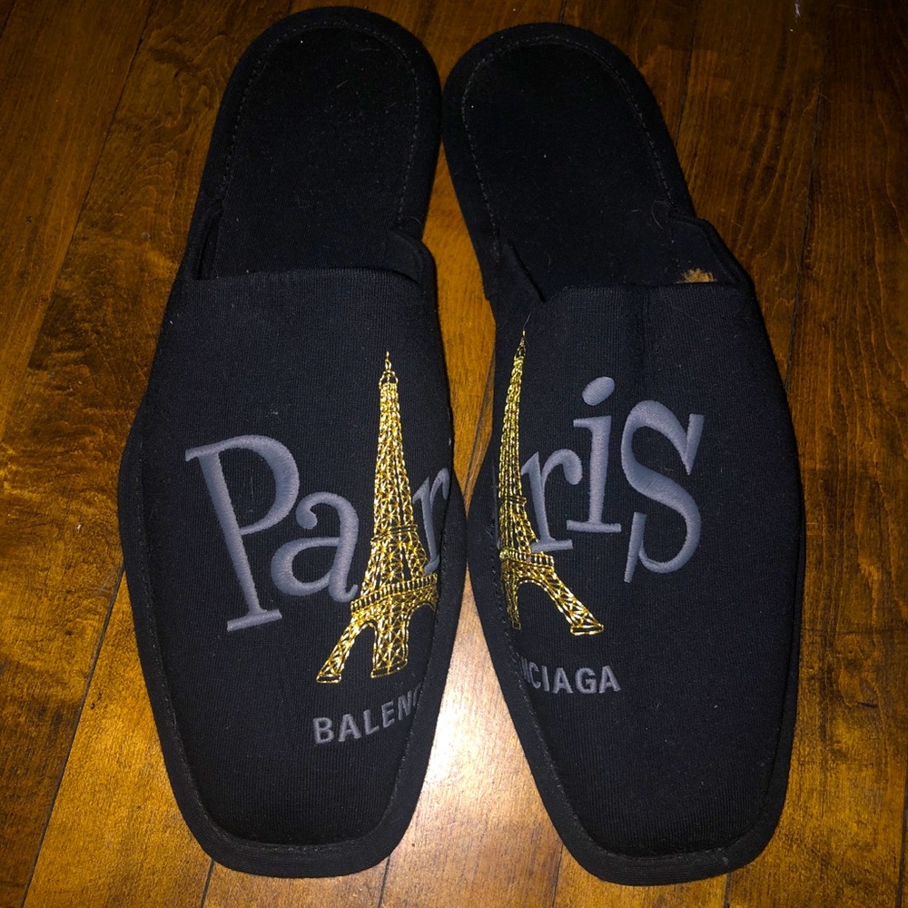 Balenciaga Paris embroidered slippers